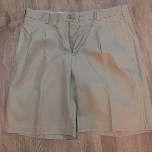 Callaway Golf Shorts Size 34